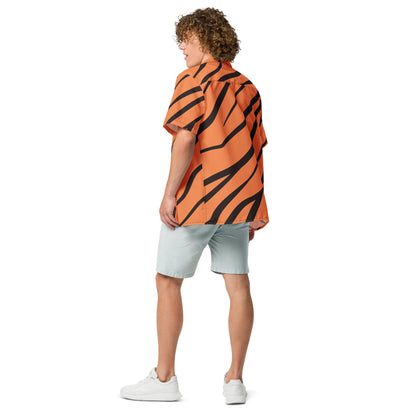 Rear view of man wearing button-down shirt with tigerskin pattern.