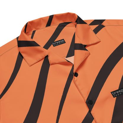 Button-down shirt with tigerskin pattern.