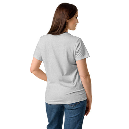 Rear view of woman wearing gray t-shirt.