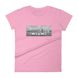 'Miami, Florida' women's short-sleeved shirt (16 colors)